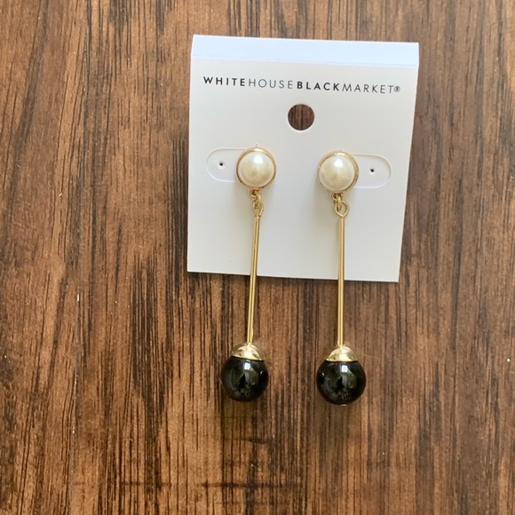 WHBM Beautiful earring - Picture 8 of 8